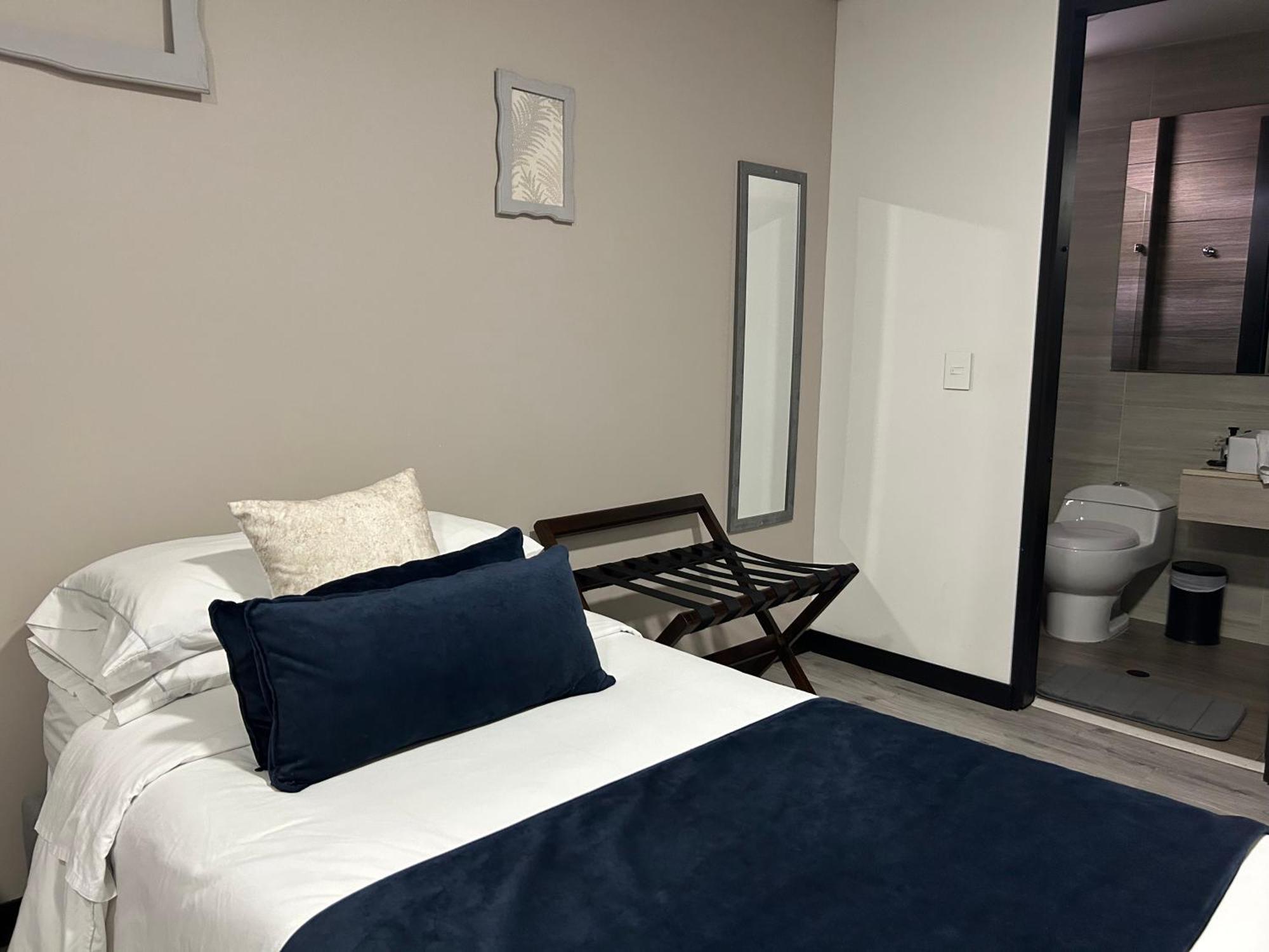 Hotel Wlh Silver Corferias Богота Экстерьер фото