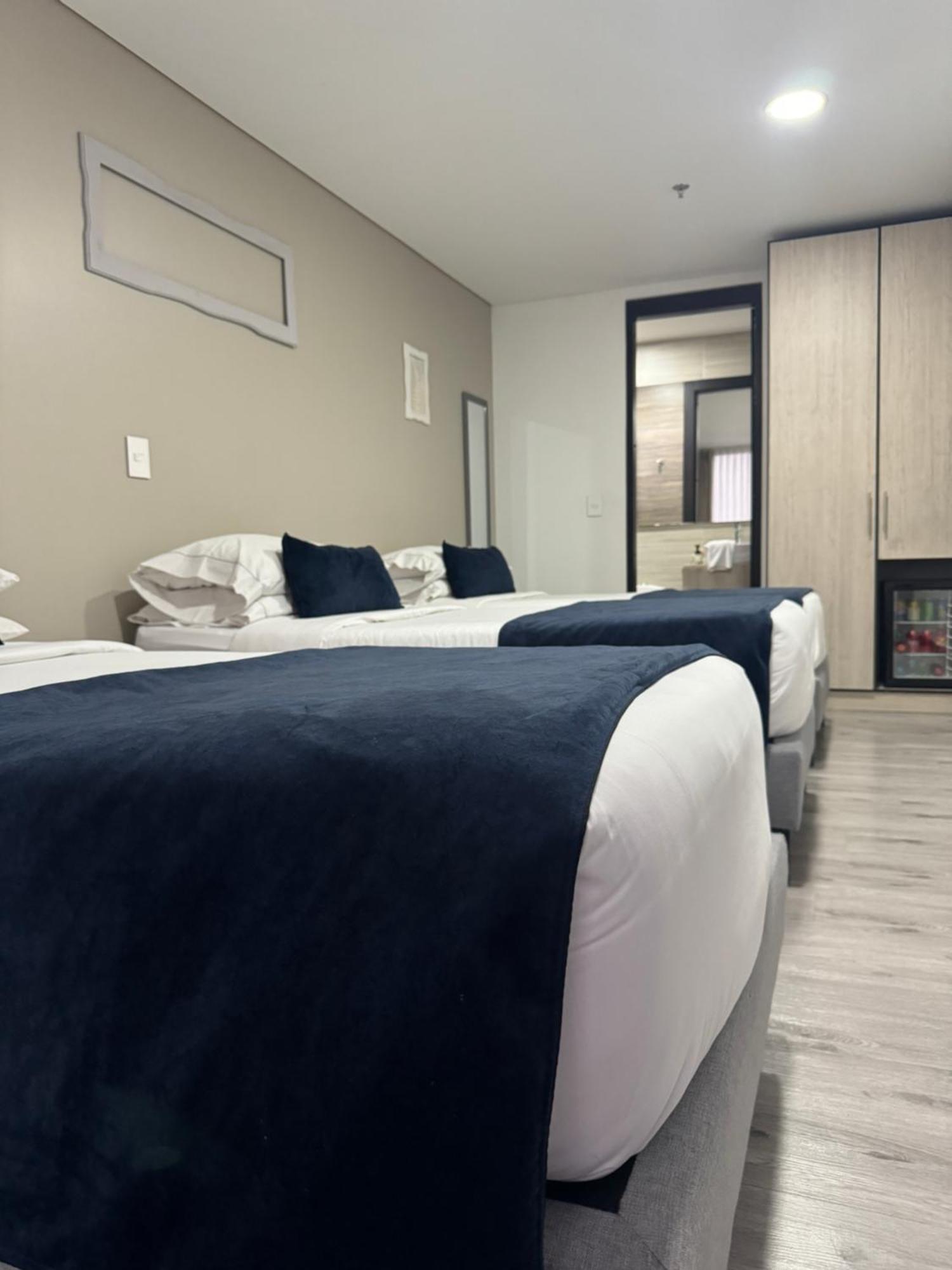 Hotel Wlh Silver Corferias Богота Экстерьер фото