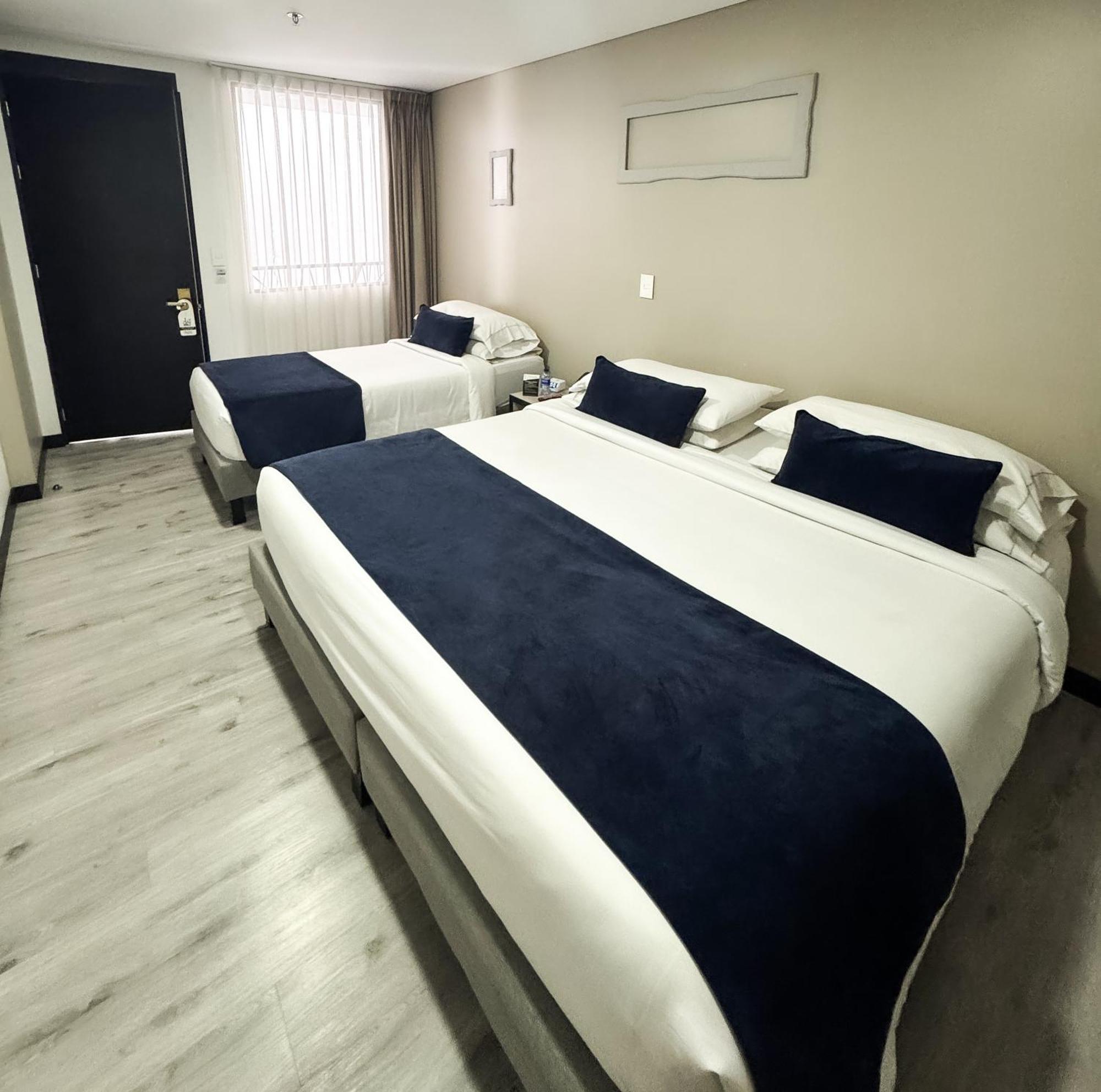 Hotel Wlh Silver Corferias Богота Экстерьер фото