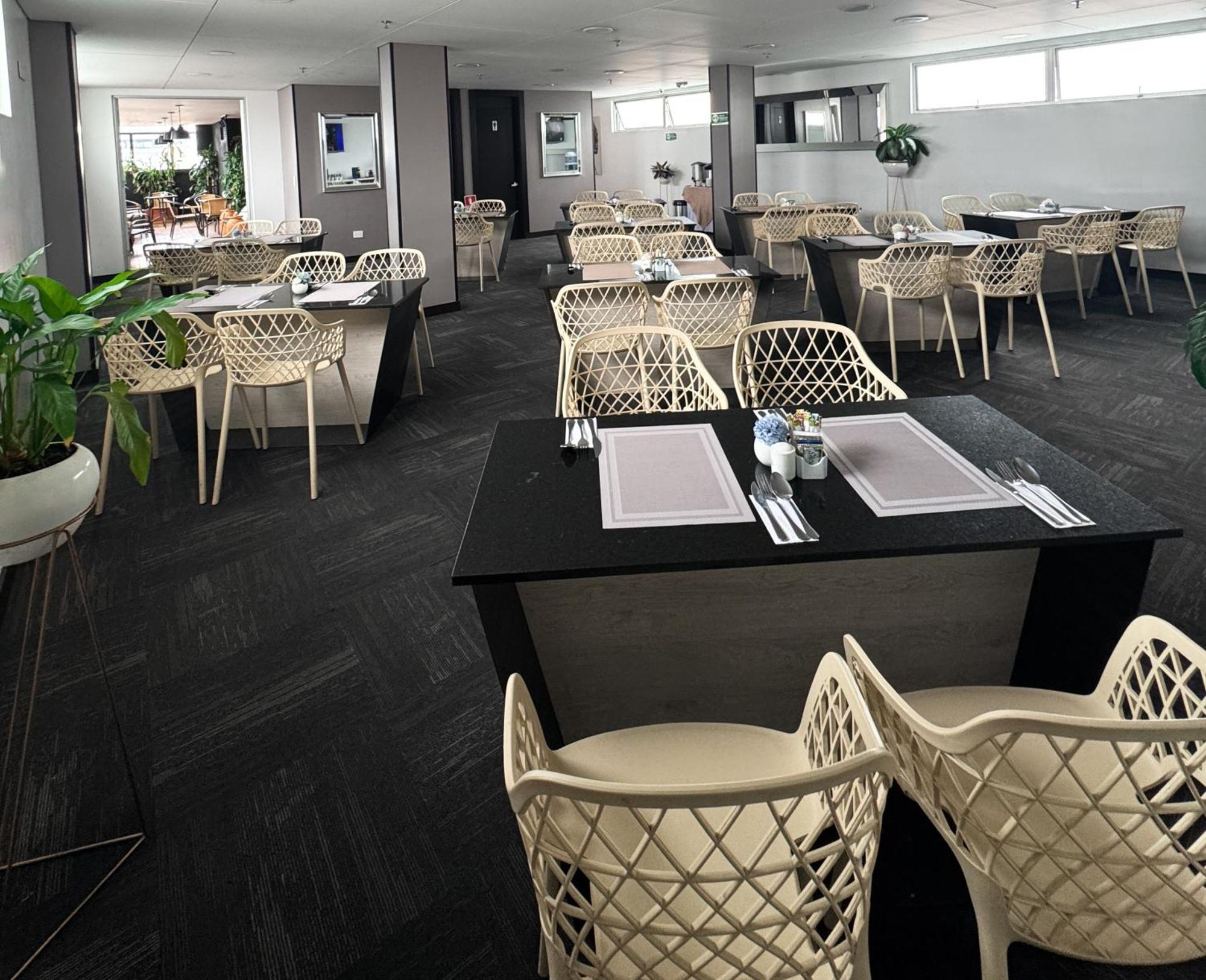 Hotel Wlh Silver Corferias Богота Экстерьер фото